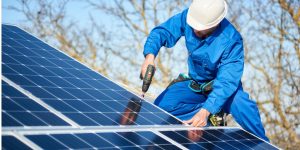 Installation Maintenance Panneaux Solaires Photovoltaïques à Besse-et-Saint-Anastaise